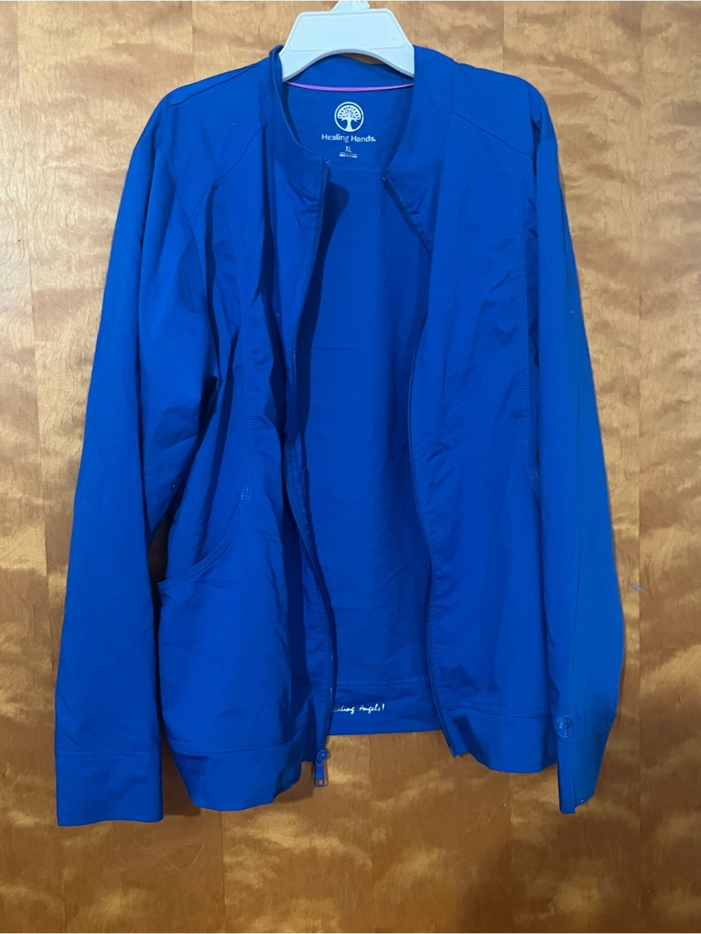 Women’s XL zip up scrub jacket